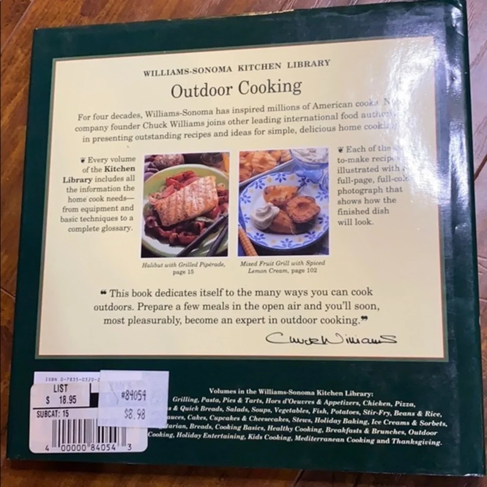 3 Williams-Sonoma‎ Kitchen Library Hard cover cookbooks Holiday cooking
